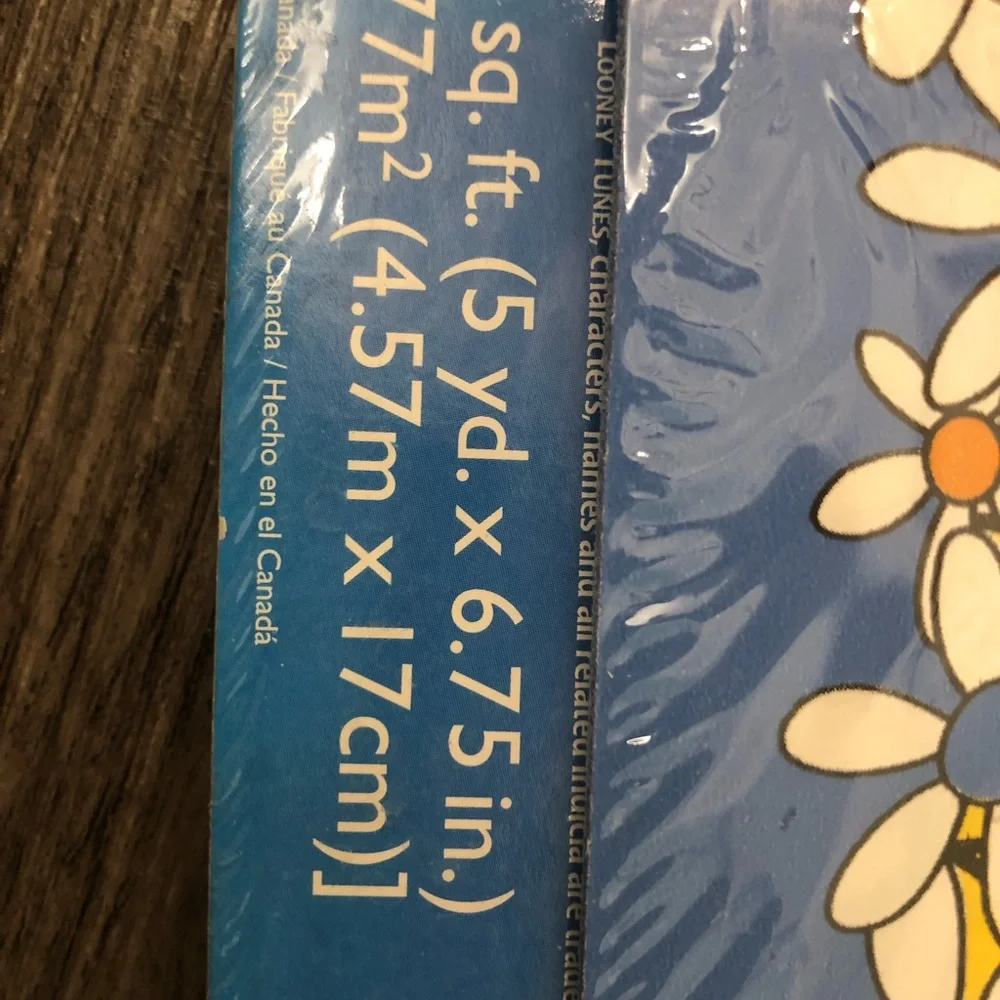 🆕 Looney Tunes self stick Border Tweety Bird (you get two) 10 yard x 6.75inches